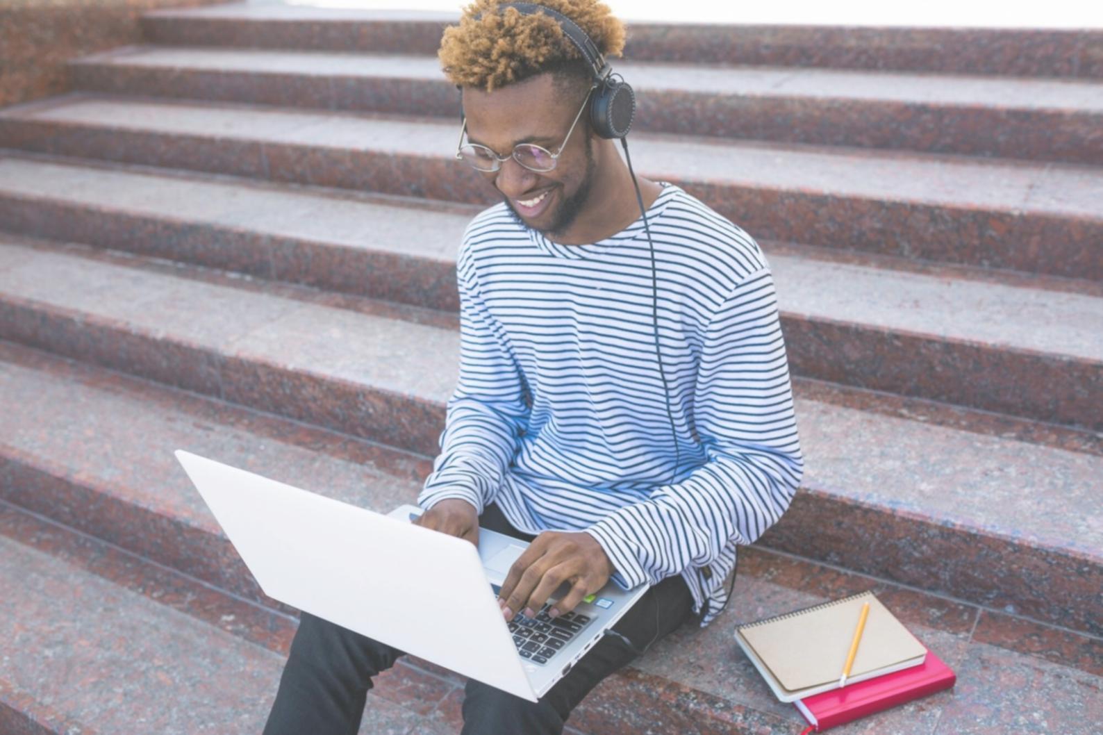 Interactive workshop session with international students discussing market trends and analysis